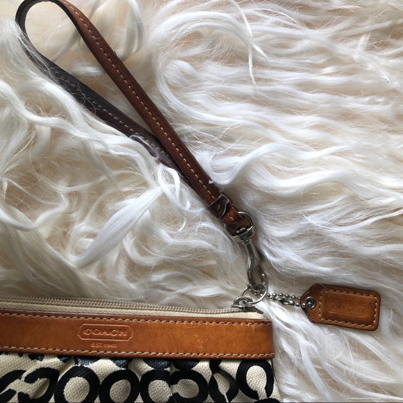 Coach wristlet ivory/black/tan. Lovingly usedβ₯οΈ - Picture 3 of 8